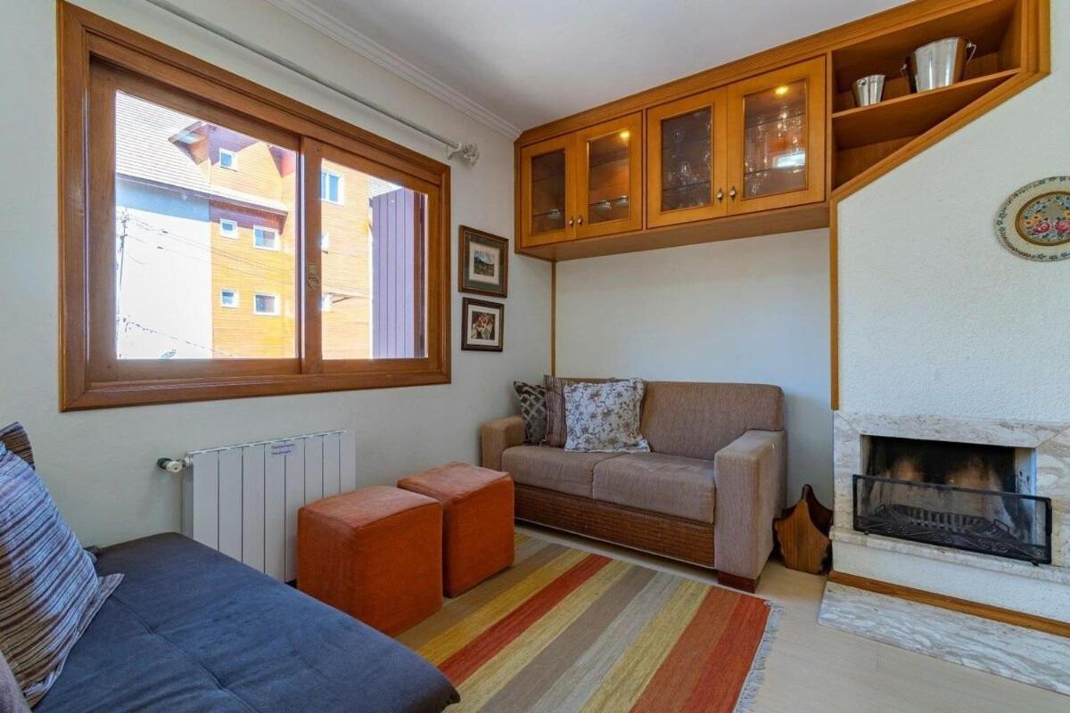 Rosa Apartamento Centro Gramado Esterno foto