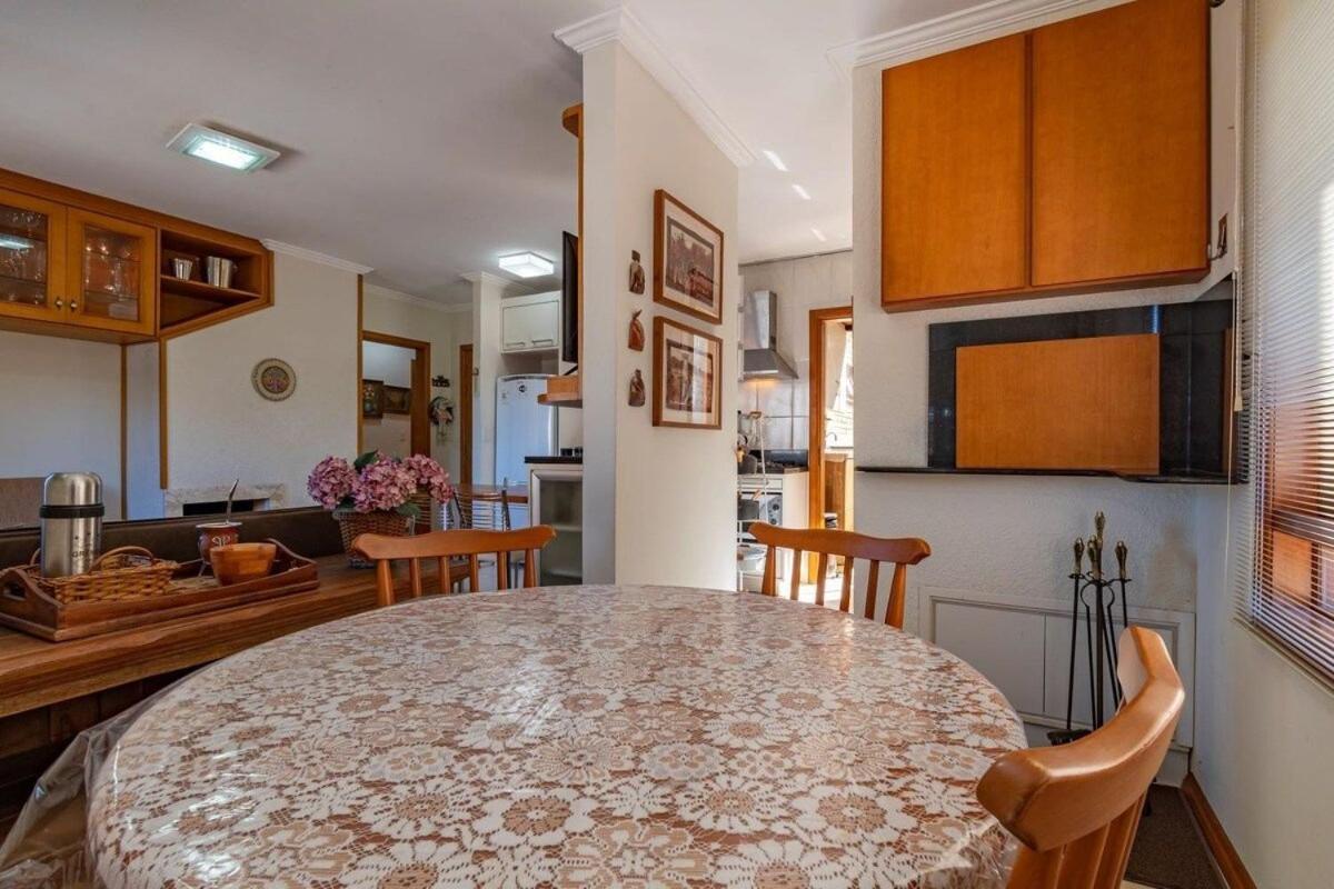 Rosa Apartamento Centro Gramado Esterno foto